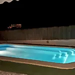 V4 junto à praia ideal para relaxar *